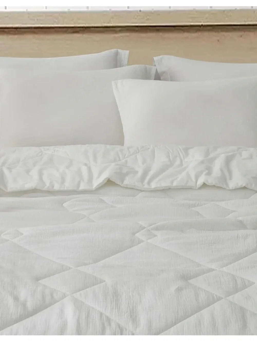 Soft White king 3 piece Quilted Comforter 100% cotton
